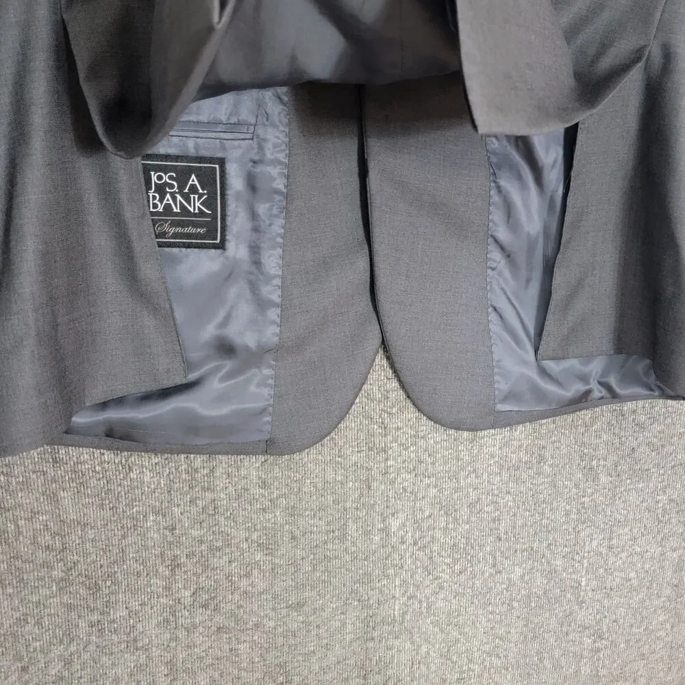 Jos A Bank Blazer Mens 48R Gray 100% Wool Tailored Fit Chelsea Sport Coat Jacket